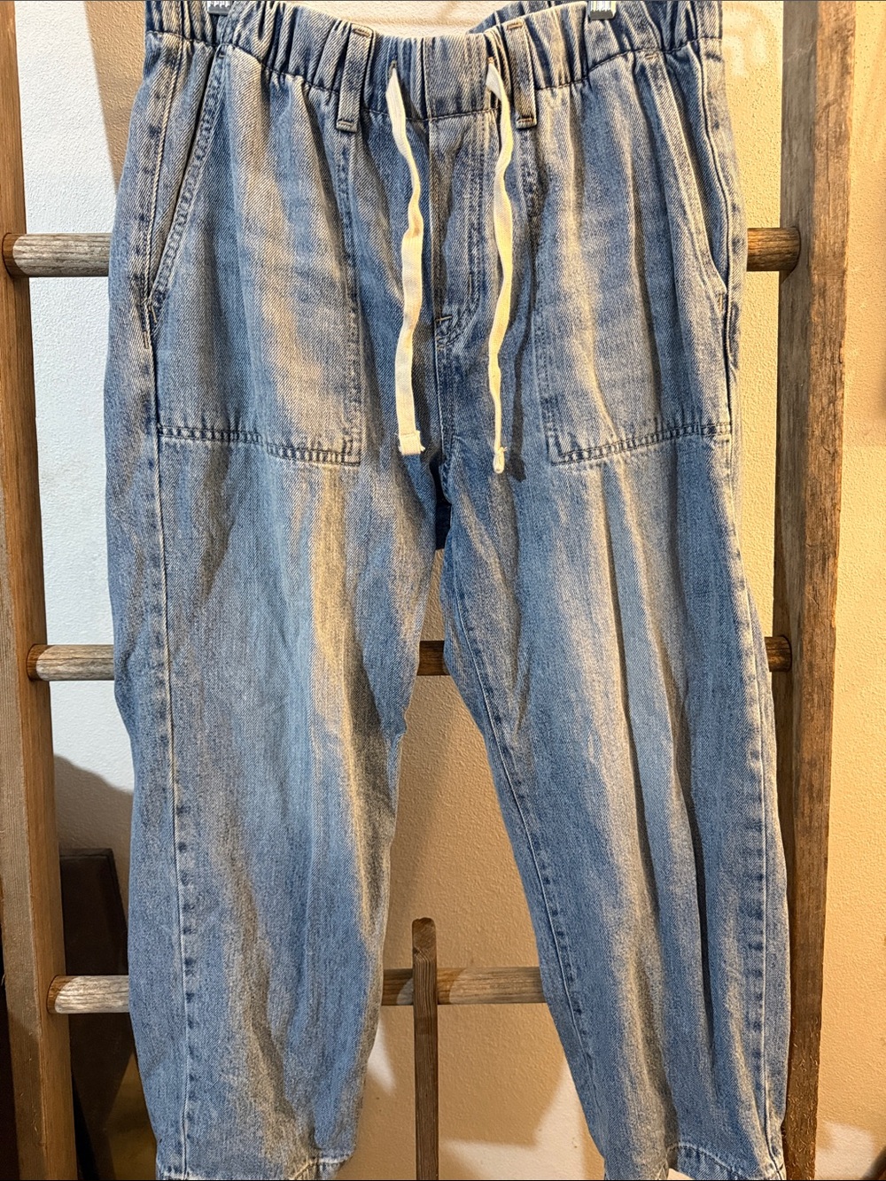 GAP women Light Blue Relaxed Drawstring Jeans